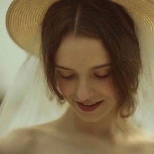 Meet your Posher, Evelyn